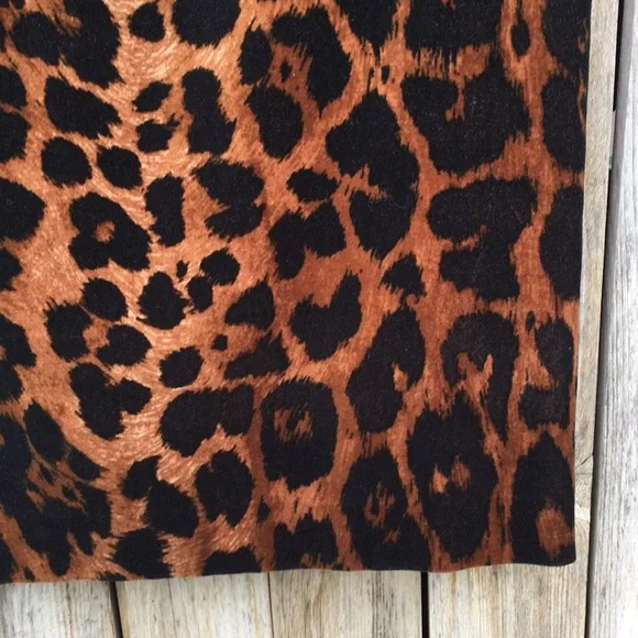 NWT Talbots Leopard Print Velvet Pencil Skirt 4P - Picture 6 of 13